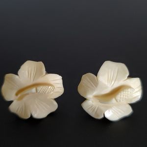 Vintage Ivory earring